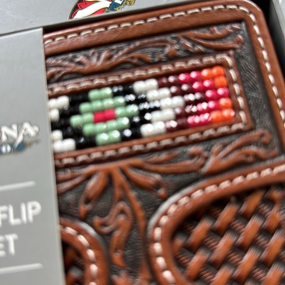 Nocona Tooled Leather,beaded diamond Aztec, Bi-Fold Flip,Western,slim fit wallet - Picture 2 of 11